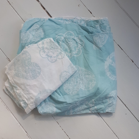 Peace sign twin reversible duvet with sham. - Picture 1 of 2